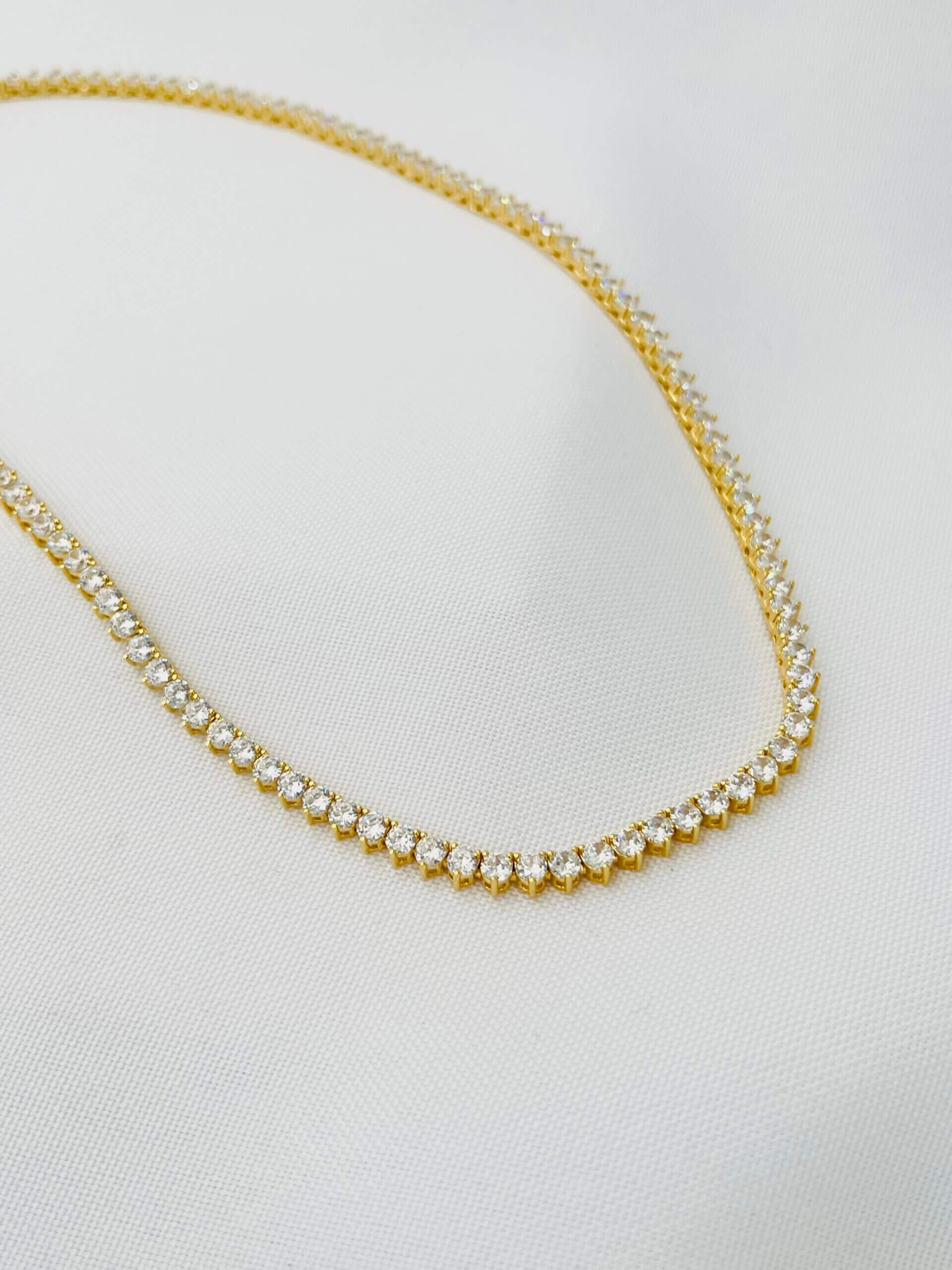 Colar Riviera 3 Pontas Julia - em banho ouro 18k