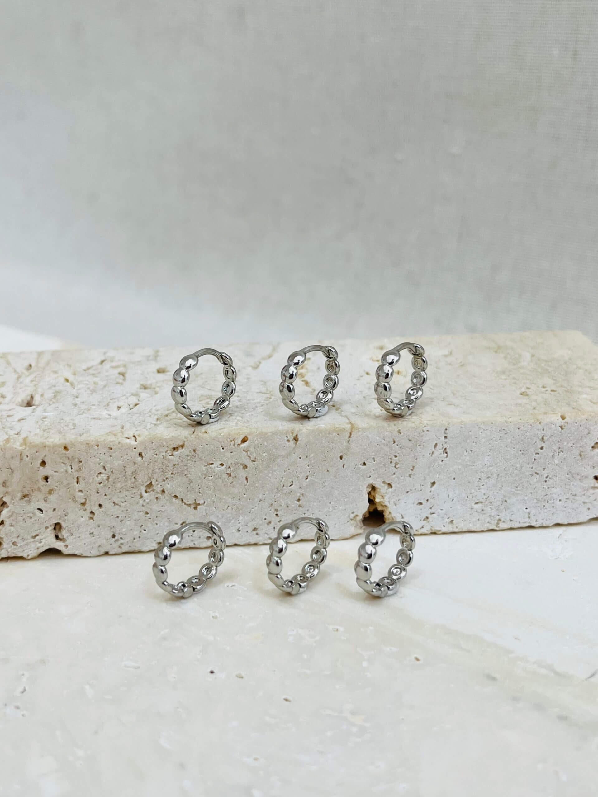Trio Argola Mini Esferas - em banho ródio branco - Imagem 2