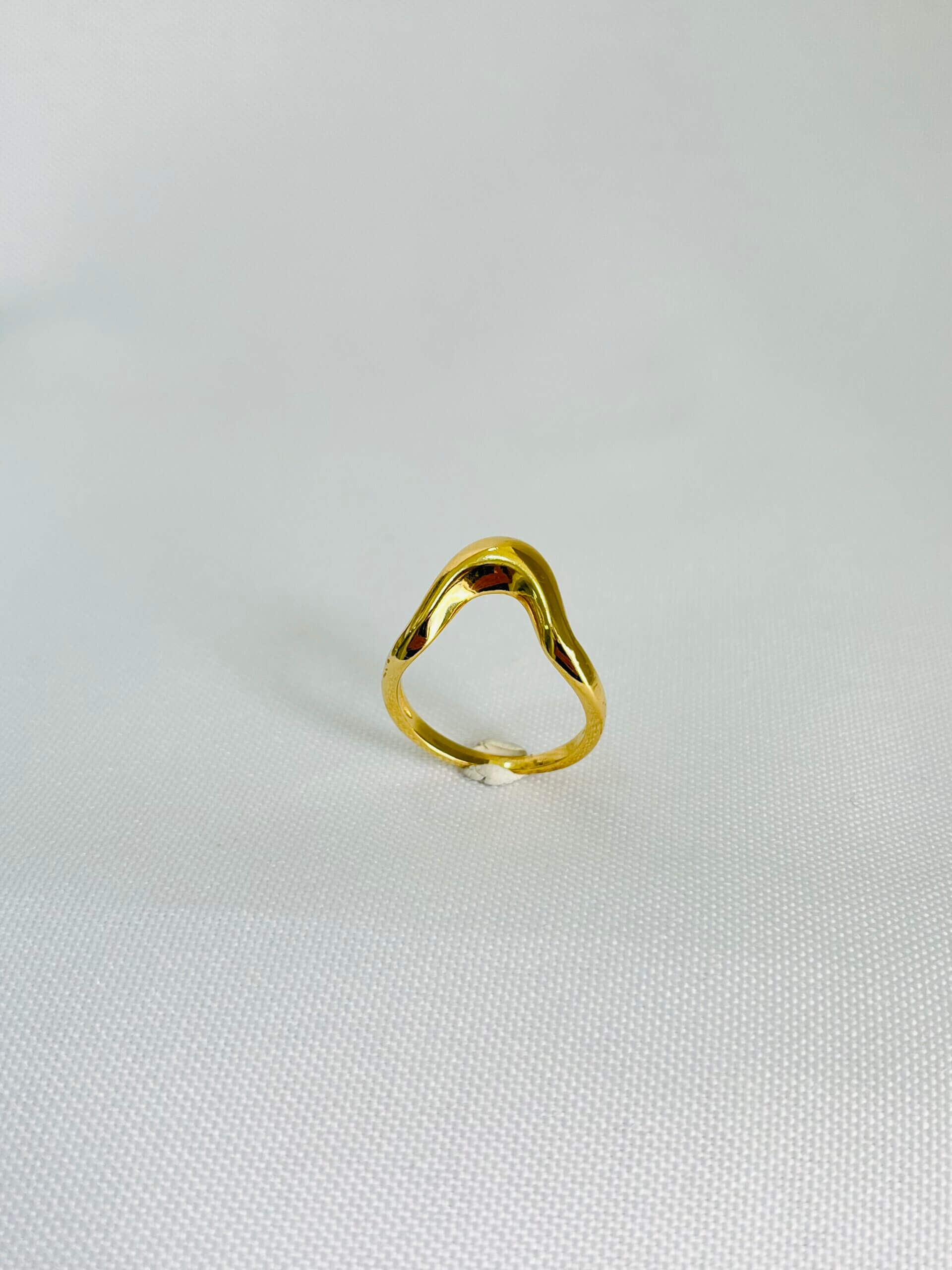 Anel Waves Slim Tânia - em banho ouro 18k