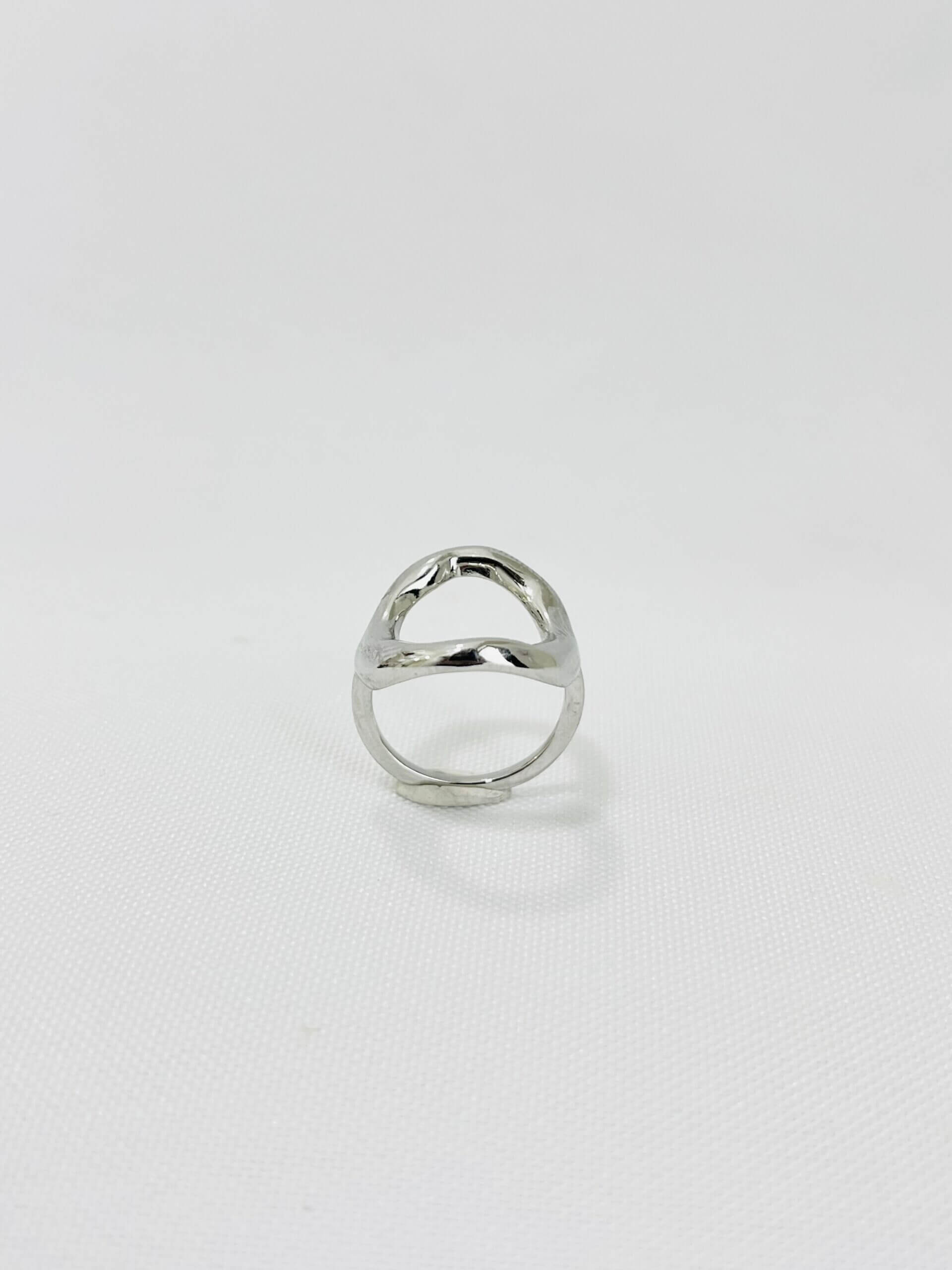 Anel Oval Orgânico Kiara - em ródio branco - Imagem 4