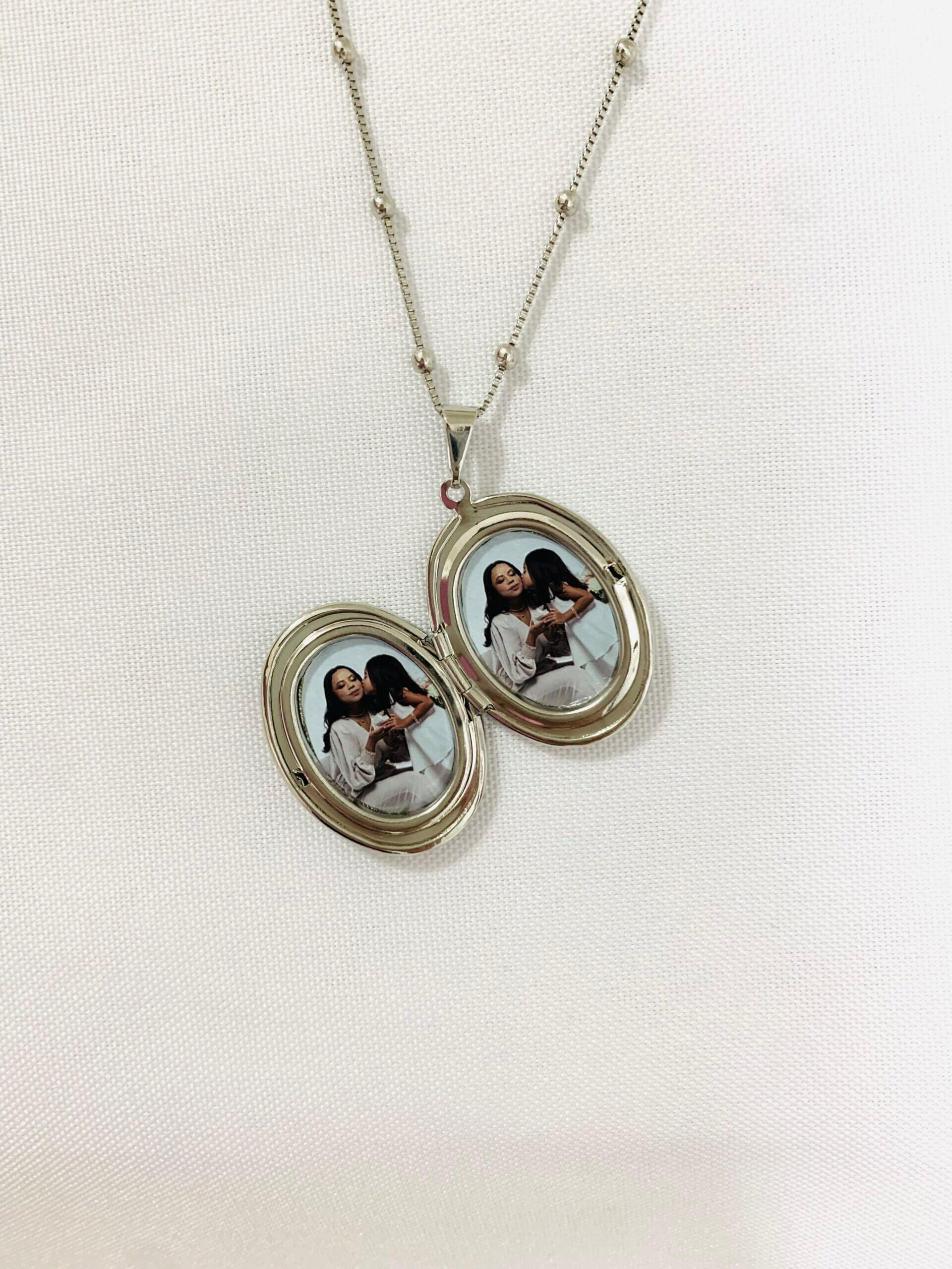 Colar Relicário Oval M - em ródio branco - Imagem 5