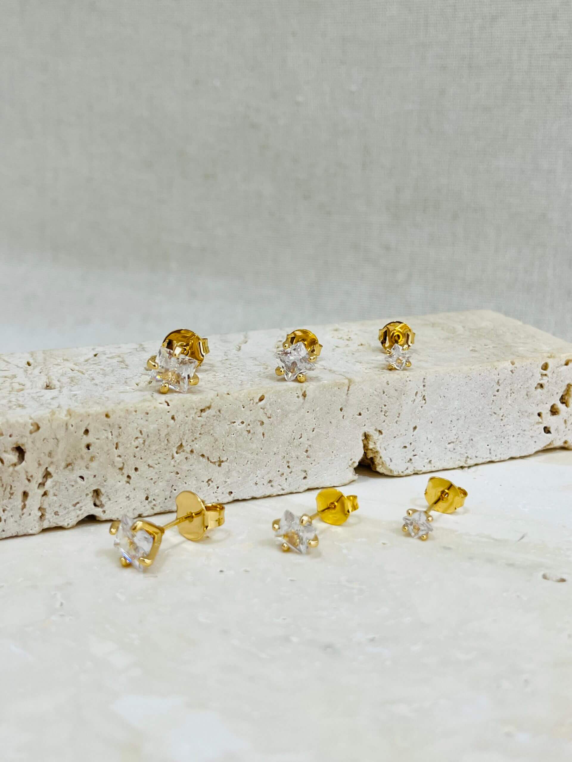 Trio Quadrado Cristal Valen - em banho ouro 18k - Imagem 2
