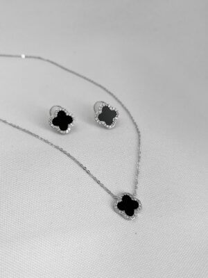 Conjunto Trevo Cravejado Ônix Adriana - em ródio branco