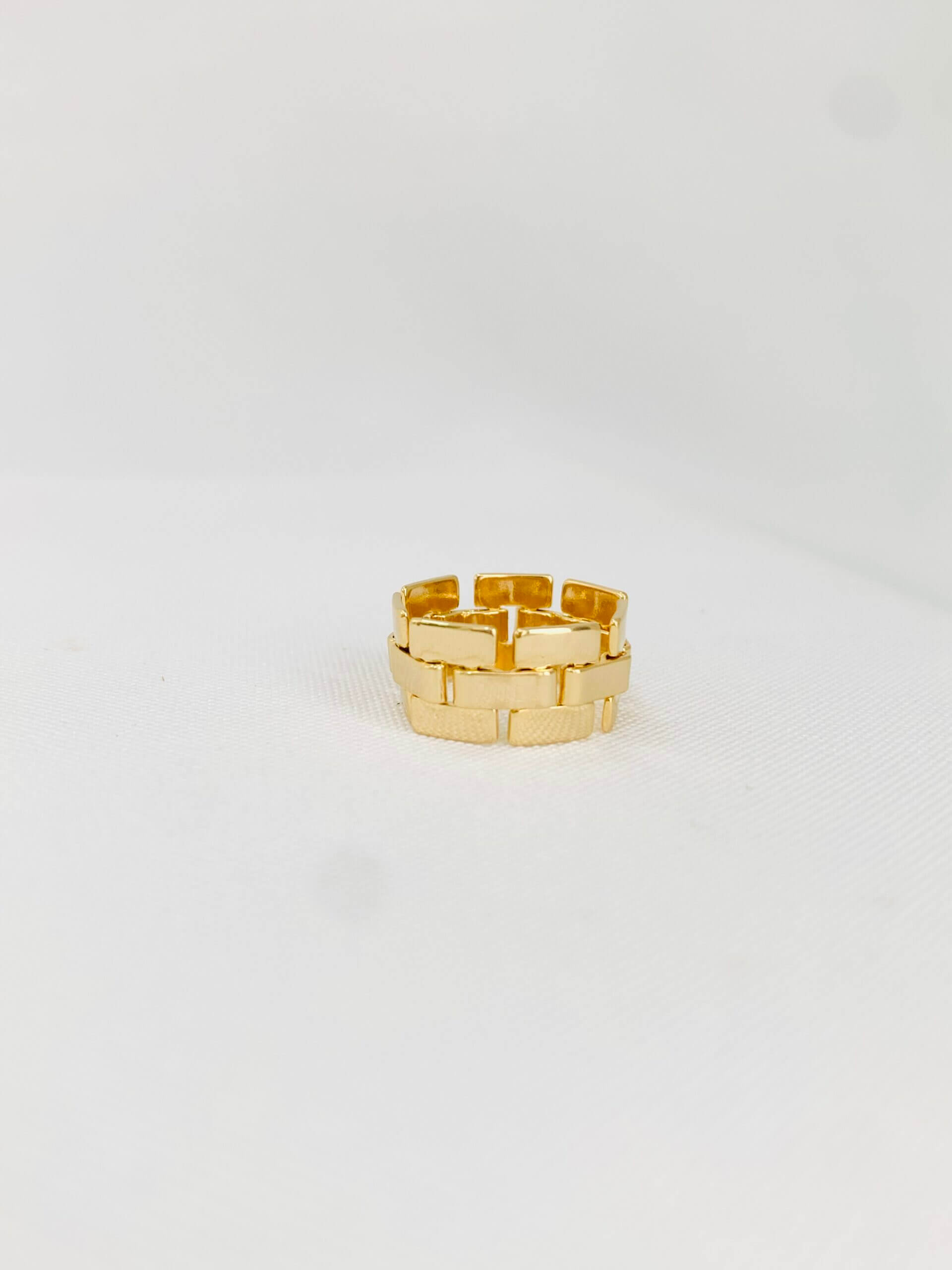 Anel Corrente Maleavél Magda - em banho ouro 18k