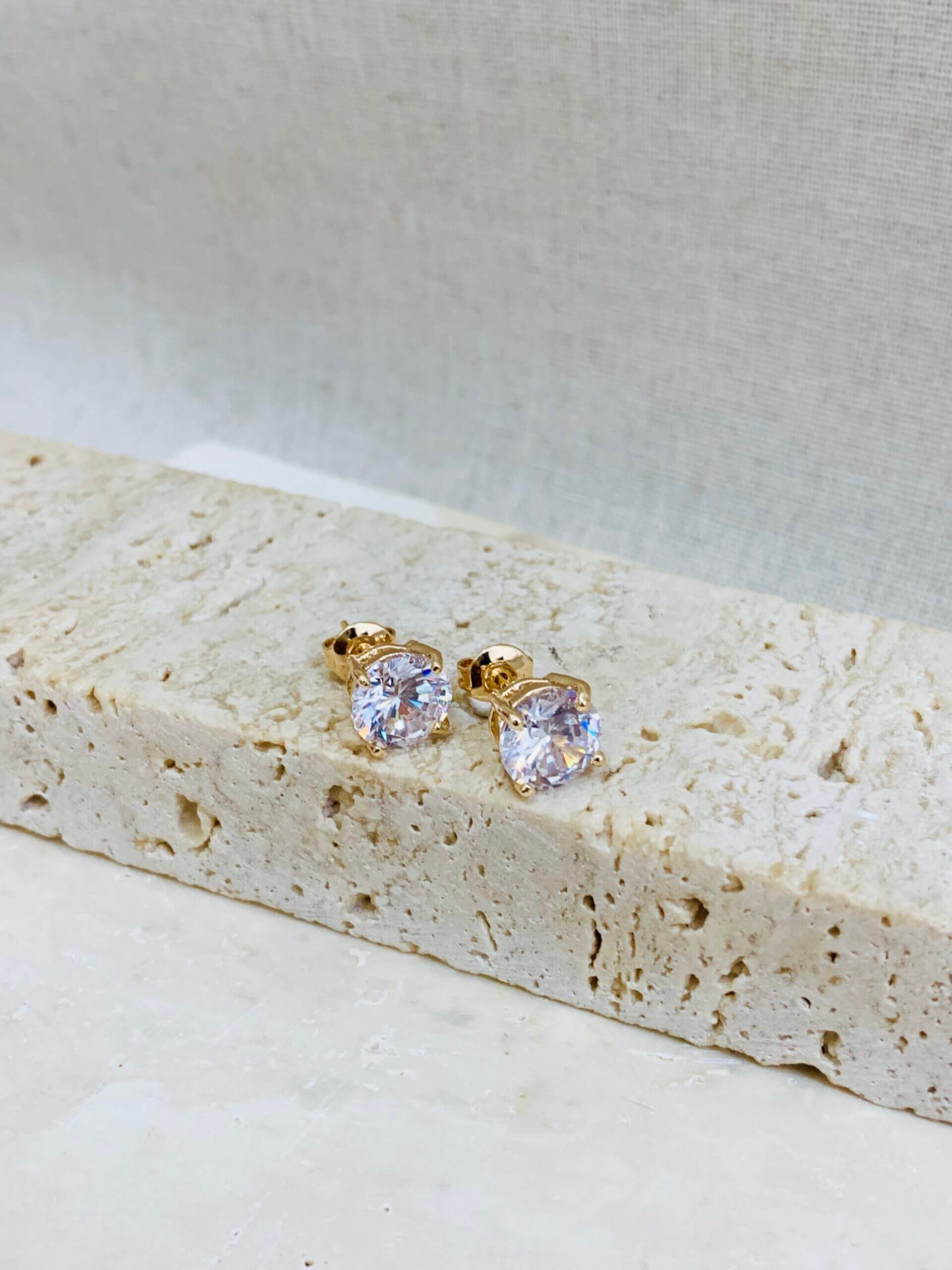 Brinco Ponto de Luz Fluir G Camila - em banho ouro 18k - Imagem 2