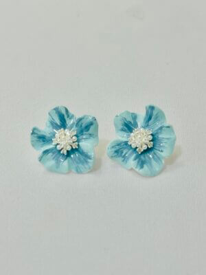 Brinco Resinado Azul Paula – em banho de ródio branco