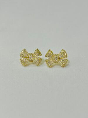 Brinco Laço Cravejado Perola - em banho ouro 18k