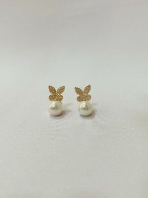 Brinco Borboleta Pérola - em banho ouro 18k