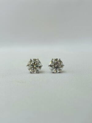 Brinco Ponto de Luz 11mm em Moissanite - prata 925
