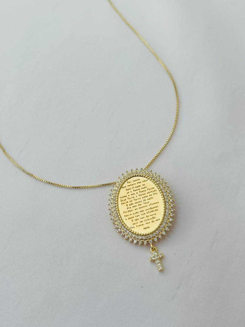 Colar Oval Oração do Pai Nosso - em banho ouro 18k