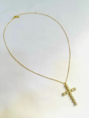 Colar Cruz Cravejada Sara - em banho Ouro 18k