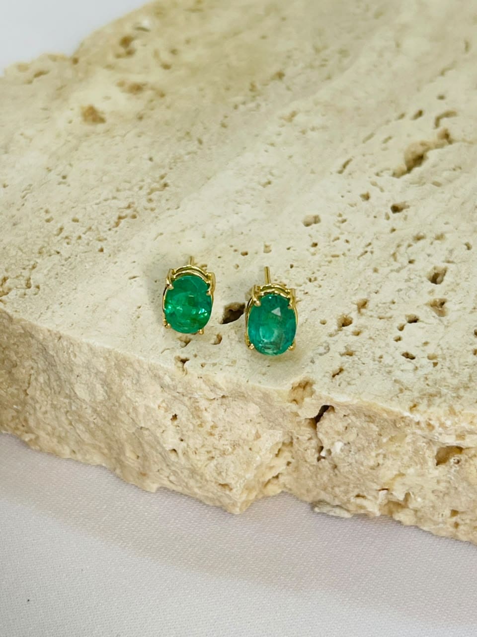 Brinco Ouro 18k com Esmeralda Natural - Imagem 3