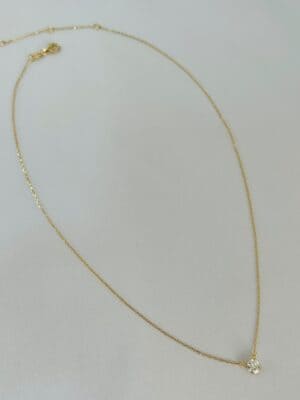 Alternative view of Colar Ponto de Luz em Moissanite 5mm - Prata 925 com Banho Ouro 18k